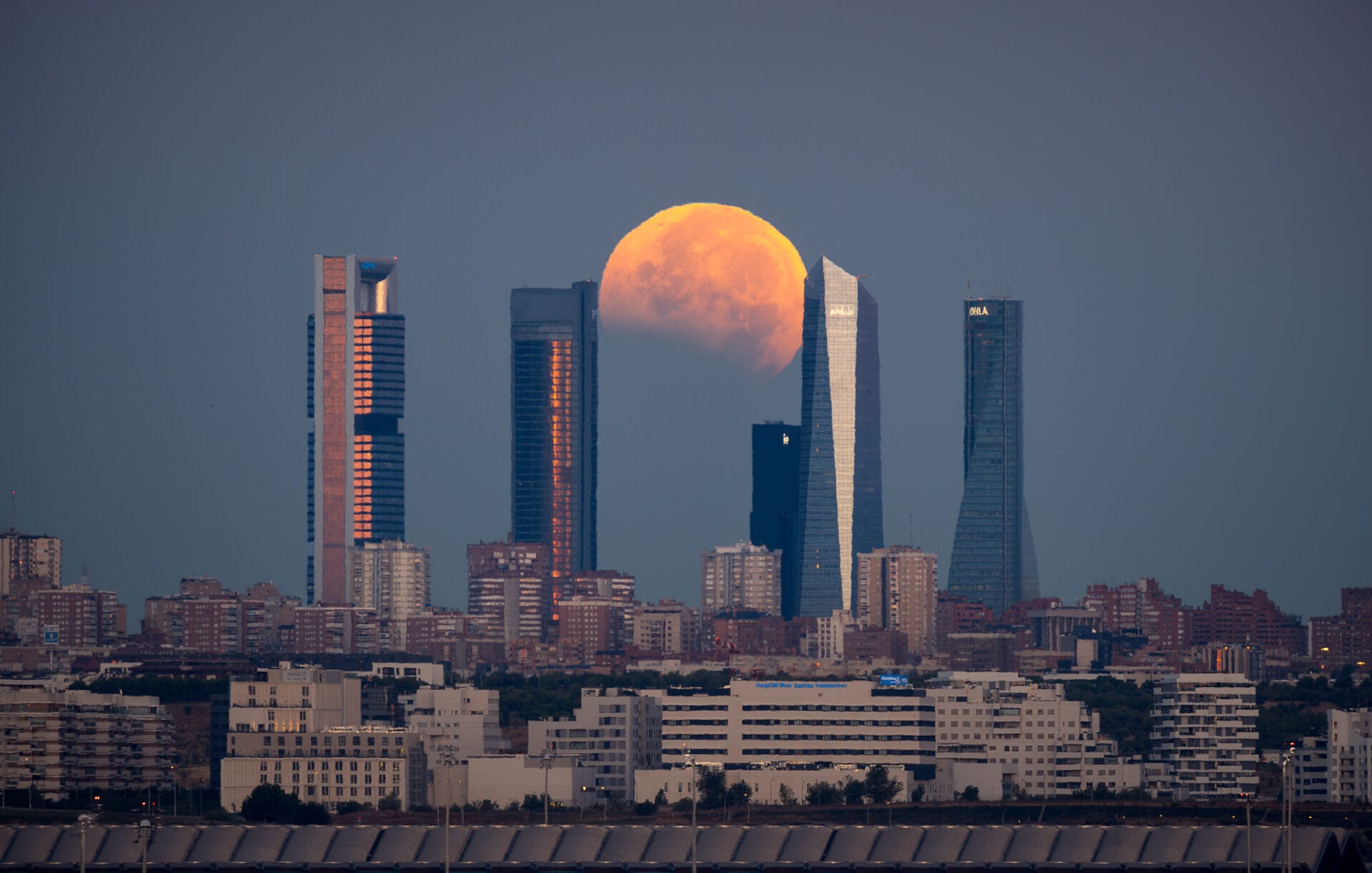 Eclipse lunar